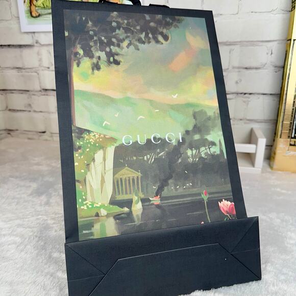 GUCCI NEW Beautiful Large size Shopping Bag RARE - Picture 3 of 5